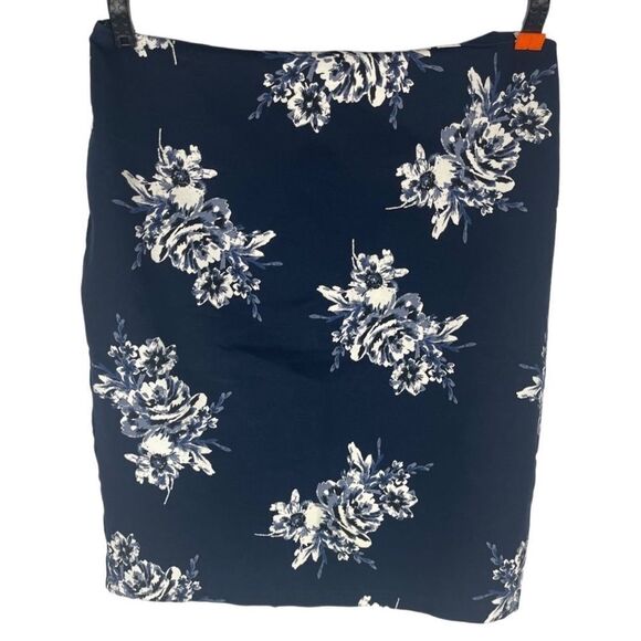 Sears Simply Styled Navy White Petite Floral Stretch Ponte mini Skirt Size: XL - Picture 1 of 4